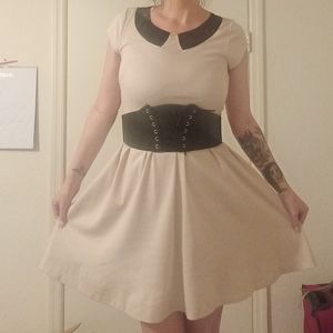 Lauren Conrad short sleeve dress size 2